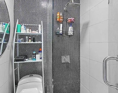 416 Rogers Avenue - Photo Thumbnail 9