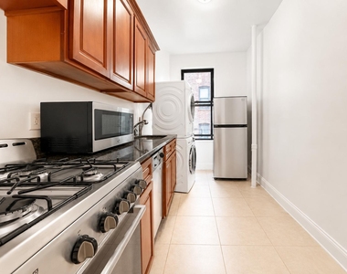 3139 Broadway - Photo Thumbnail 6