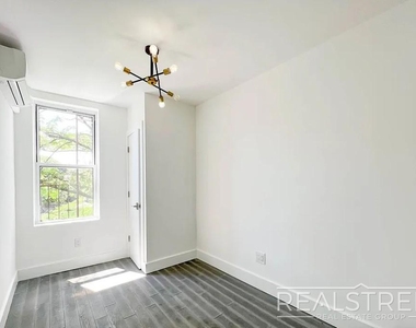 416 Rogers Avenue - Photo Thumbnail 6