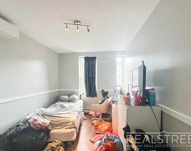 1673 Nostrand Avenue - Photo Thumbnail 5