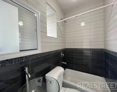 438 Wilson Avenue - Photo Thumbnail 7