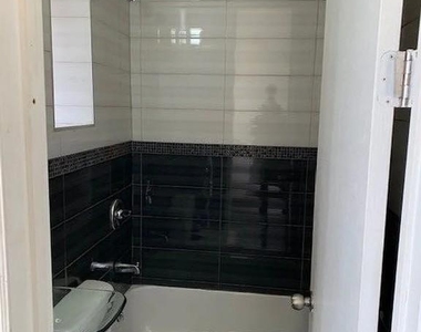 438 Wilson Avenue - Photo Thumbnail 8