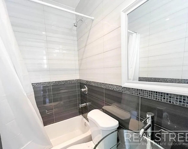 438 Wilson Avenue - Photo Thumbnail 7