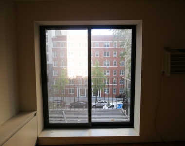 516 East 86th Street - Photo Thumbnail 11
