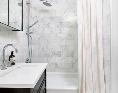 110 Horatio Street - Photo Thumbnail 3