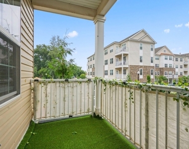 723 Lorhan Dr - Photo Thumbnail 2