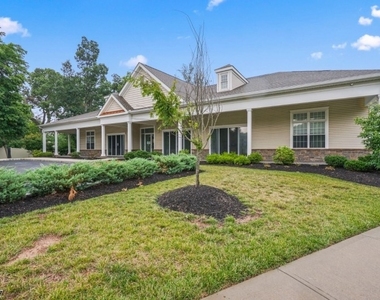 723 Lorhan Dr - Photo Thumbnail 1
