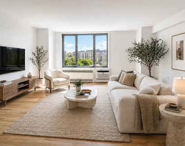 West 134 St Broadway - Photo Thumbnail 1