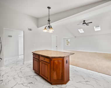 18 Fierro Avenue - Photo Thumbnail 12