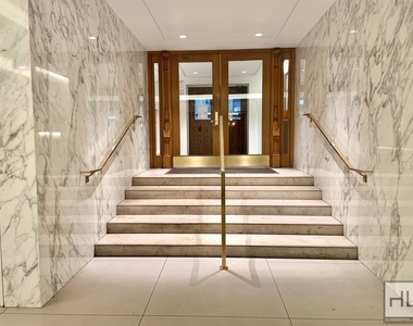 West 68 Street - Photo Thumbnail 6