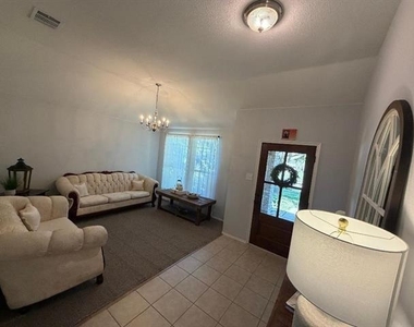 422 Beech Court - Photo Thumbnail 5