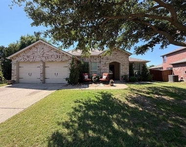 422 Beech Court - Photo Thumbnail 3