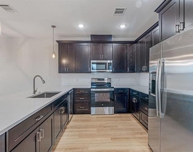 545 Galt - Photo Thumbnail 4