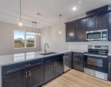 545 Galt - Photo Thumbnail 3