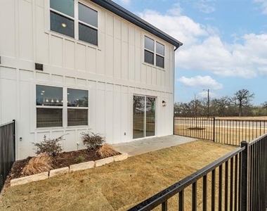 545 Galt - Photo Thumbnail 17