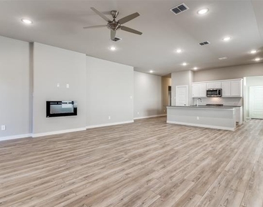 6231 Tawakoni Lane - Photo Thumbnail 15