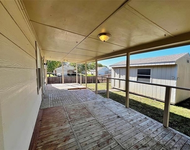 1901 Berkeley Drive - Photo Thumbnail 24