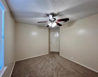 1901 Berkeley Drive - Photo Thumbnail 17