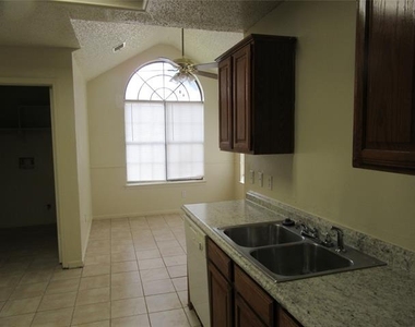 401 Channel View Terrace - Photo Thumbnail 3