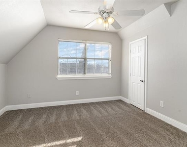 500 S Ballard Avenue - Photo Thumbnail 11