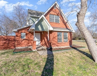 500 S Ballard Avenue - Photo Thumbnail 1