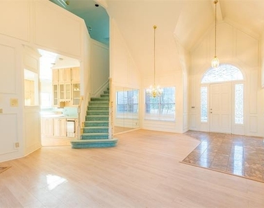 2411 Cross Timbers Trail - Photo Thumbnail 7