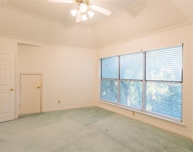 2411 Cross Timbers Trail - Photo Thumbnail 24