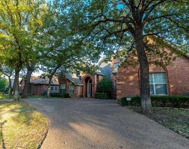 2411 Cross Timbers Trail - Photo Thumbnail 2