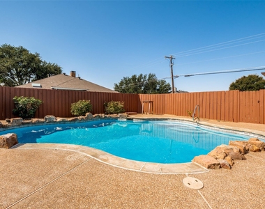 4316 Denver Drive - Photo Thumbnail 19