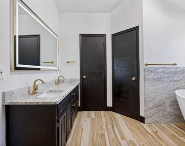 4316 Denver Drive - Photo Thumbnail 13