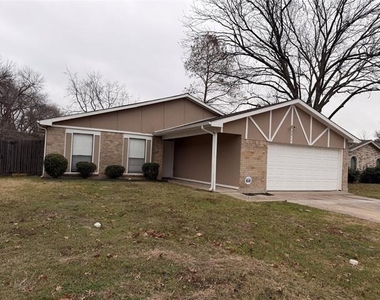 2011 Lavon Creek Lane - Photo Thumbnail 1