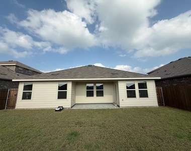 305 Charmed Way - Photo Thumbnail 30