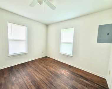 102 Ator Street - Photo Thumbnail 11