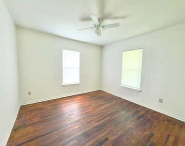 102 Ator Street - Photo Thumbnail 10