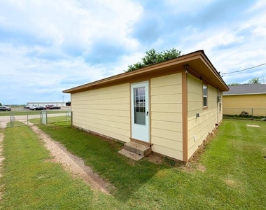 102 Ator Street - Photo Thumbnail 13