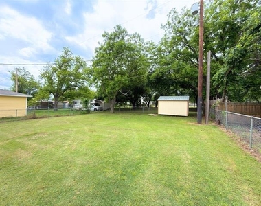 102 Ator Street - Photo Thumbnail 15