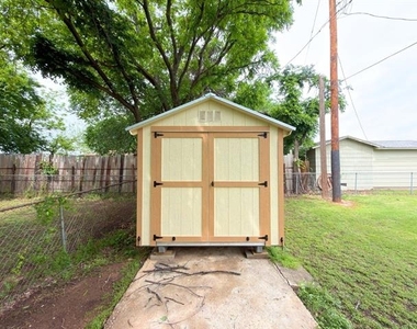 102 Ator Street - Photo Thumbnail 17