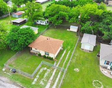 102 Ator Street - Photo Thumbnail 20