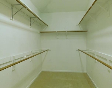 108 Red Bluff Drive - Photo Thumbnail 19