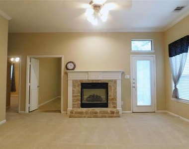 108 Red Bluff Drive - Photo Thumbnail 11