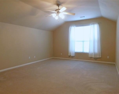 108 Red Bluff Drive - Photo Thumbnail 28