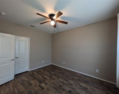 4115 Indian Paintbrush Lane - Photo Thumbnail 17