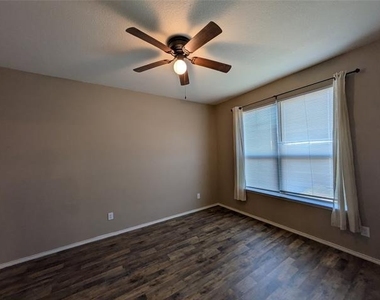4115 Indian Paintbrush Lane - Photo Thumbnail 16
