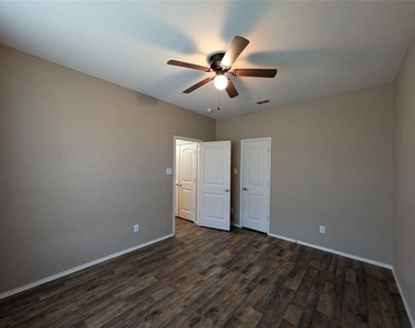 4115 Indian Paintbrush Lane - Photo Thumbnail 18