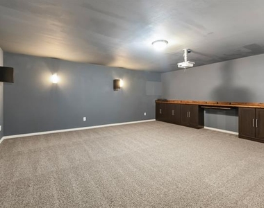1232 Hayden Lane - Photo Thumbnail 32