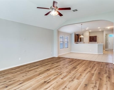 2729 Adams Fall Lane - Photo Thumbnail 3