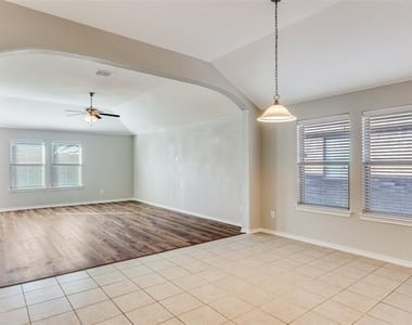 2729 Adams Fall Lane - Photo Thumbnail 5