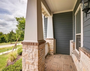 1033 Water Street - Photo Thumbnail 4