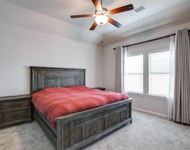 1033 Water Street - Photo Thumbnail 22