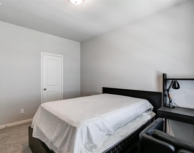 1033 Water Street - Photo Thumbnail 20